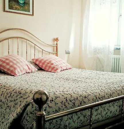 Pincia فندق مبيت وإفطار كاسارزا ليغير